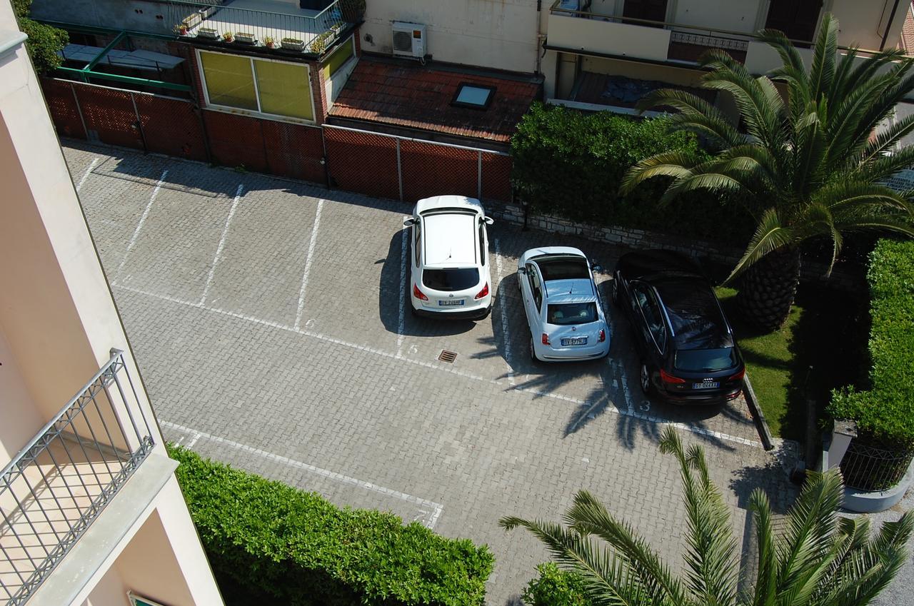 Riviera Residence Marina di Pietrasanta Εξωτερικό φωτογραφία